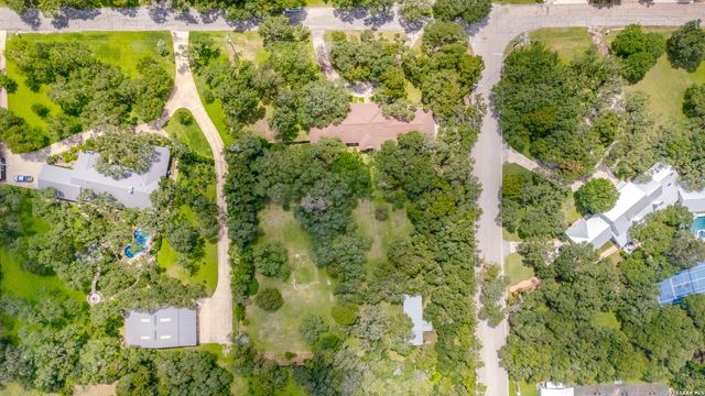 218 VILLAGE CIR, Hill Country Village, TX 78232
