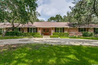 218 VILLAGE CIR, Hill Country Village, TX 78232