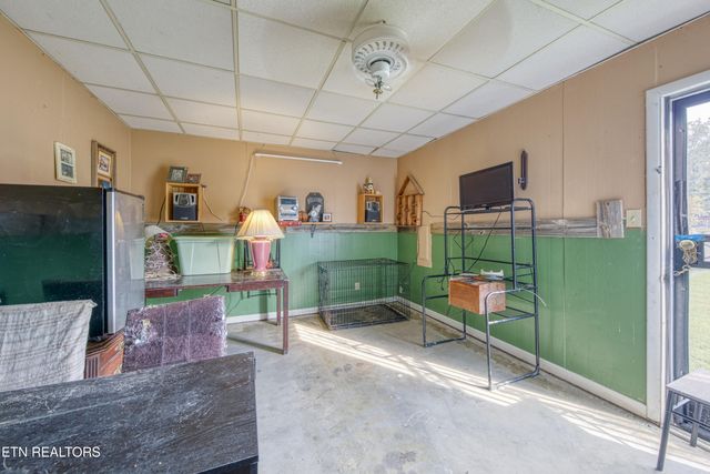 6400 Mill Creek Lane, Knoxville, TN 37921