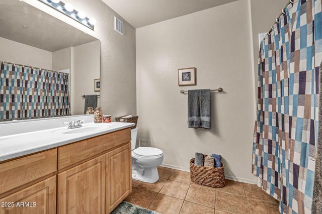 7401 W Arrowhead Clubhouse Drive 2067, Glendale, AZ 85308