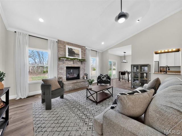 3525 Weatherby Lane, Farmington, MO 63640