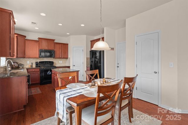 12421 Dove Meadow Drive, Charlotte, NC 28278