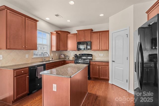 12421 Dove Meadow Drive, Charlotte, NC 28278