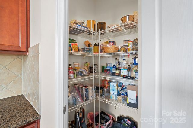 12421 Dove Meadow Drive, Charlotte, NC 28278