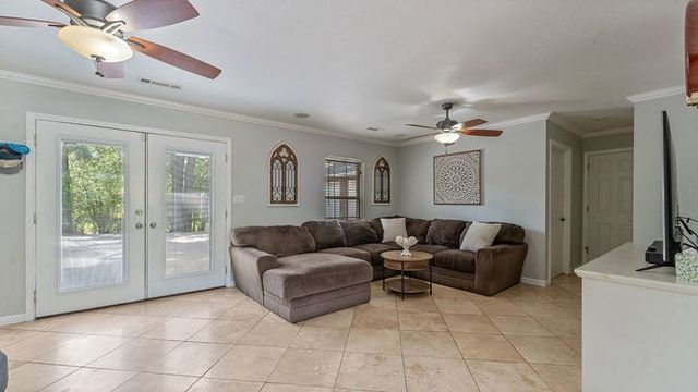 1710 Steele Road, Tontitown, AR 72762