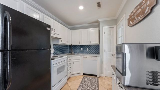 1710 Steele Road, Tontitown, AR 72762