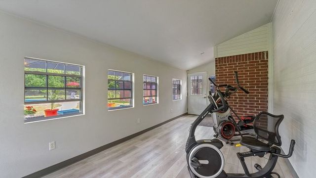 1710 Steele Road, Tontitown, AR 72762
