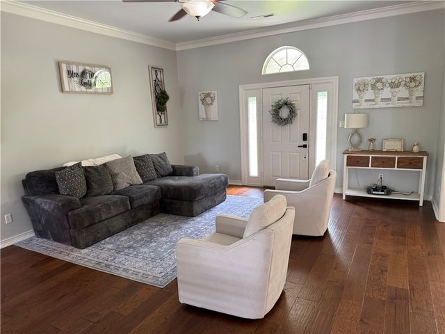 1710 Steele Road, Tontitown, AR 72762