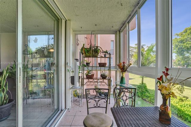 9461 Sunrise Lakes Boulevard 208, Sunrise, FL 33322