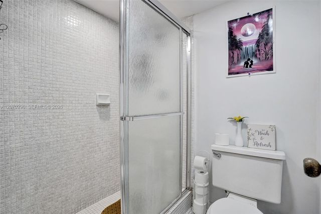 9461 Sunrise Lakes Boulevard 208, Sunrise, FL 33322