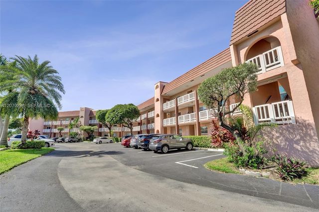 9461 Sunrise Lakes Boulevard 208, Sunrise, FL 33322