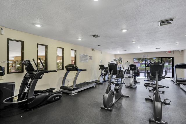 9461 Sunrise Lakes Boulevard 208, Sunrise, FL 33322