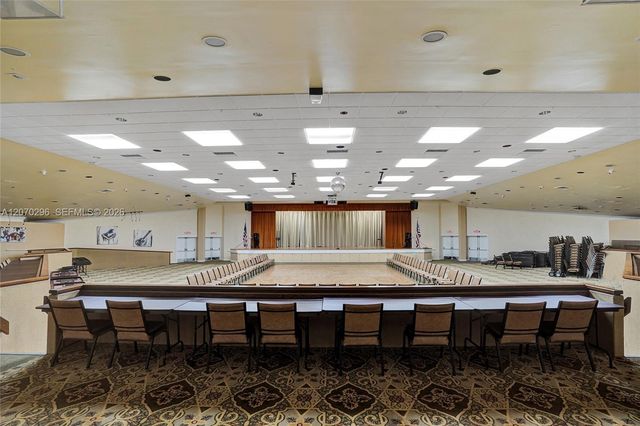 9461 Sunrise Lakes Boulevard 208, Sunrise, FL 33322