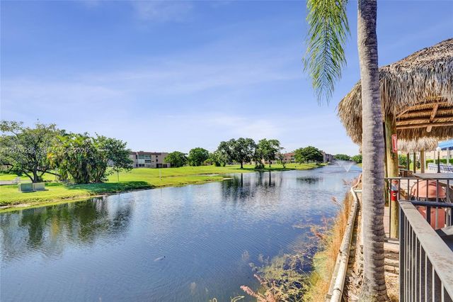 9461 Sunrise Lakes Boulevard 208, Sunrise, FL 33322