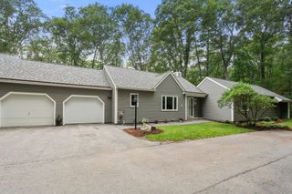 10 Steepletree Ln 10, Wayland, MA 01778