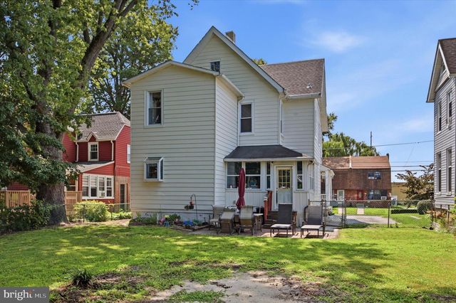 725 13TH AVE, Prospect Park, PA 19076