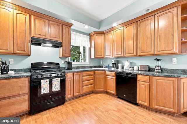 725 13TH AVE, Prospect Park, PA 19076