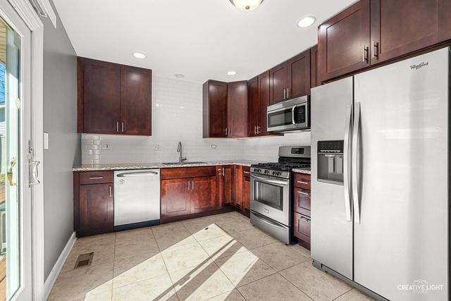 107 W Streamwood Boulevard, Streamwood, IL 60107