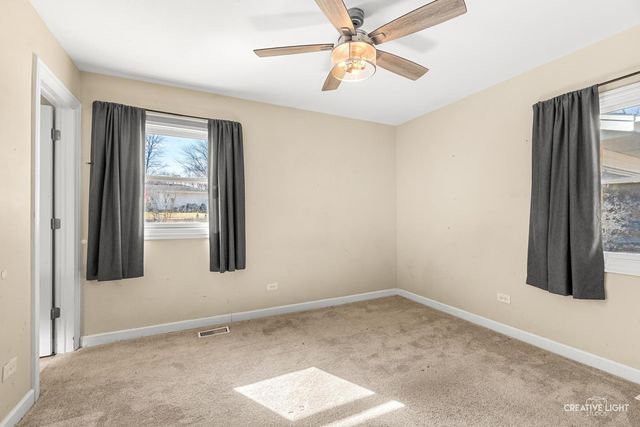 107 W Streamwood Boulevard, Streamwood, IL 60107