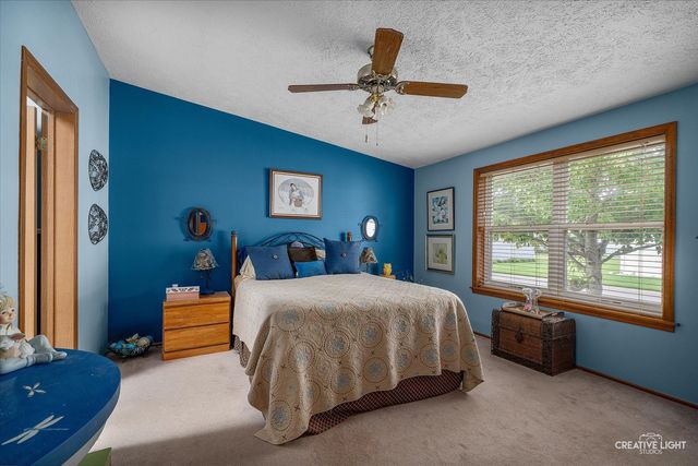 132 Cardinal Lane, Sandwich, IL 60548