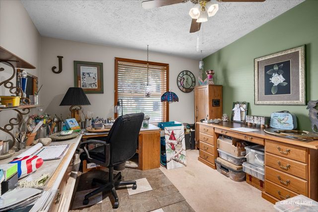 132 Cardinal Lane, Sandwich, IL 60548