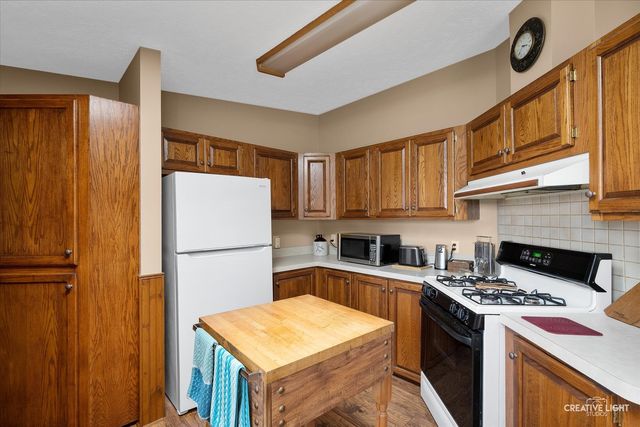 132 Cardinal Lane, Sandwich, IL 60548