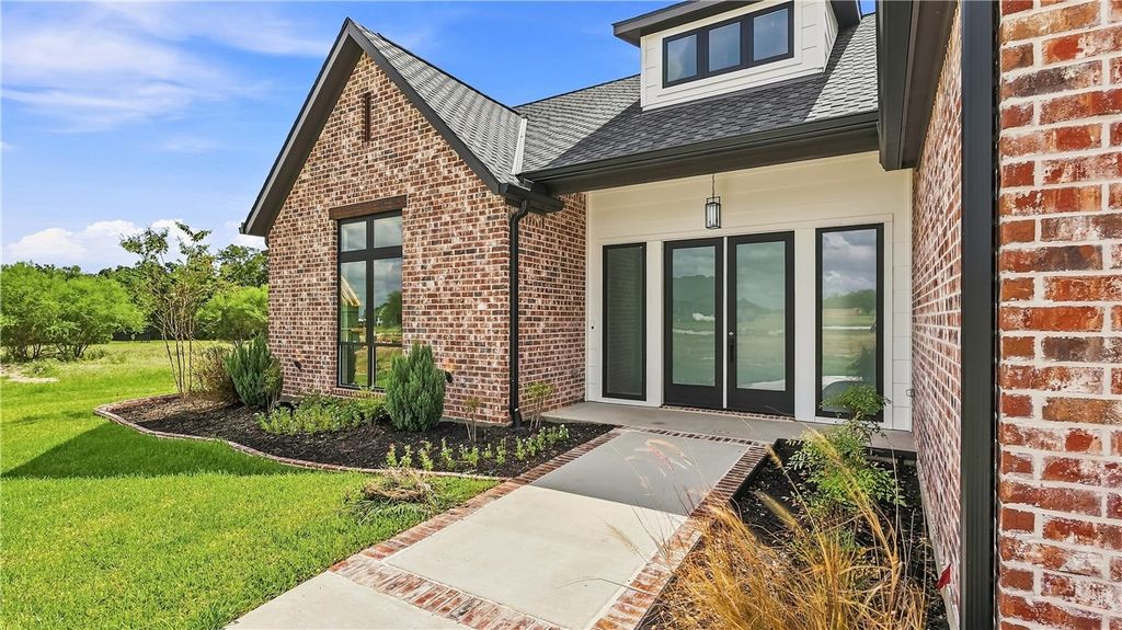 5623 Mill Water Court, Bryan, TX 77808 — photo 2