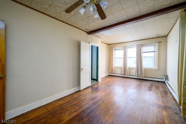 710 Mcgillvray Pl, Linden City, NJ 07036