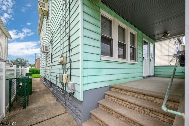 710 Mcgillvray Pl, Linden City, NJ 07036