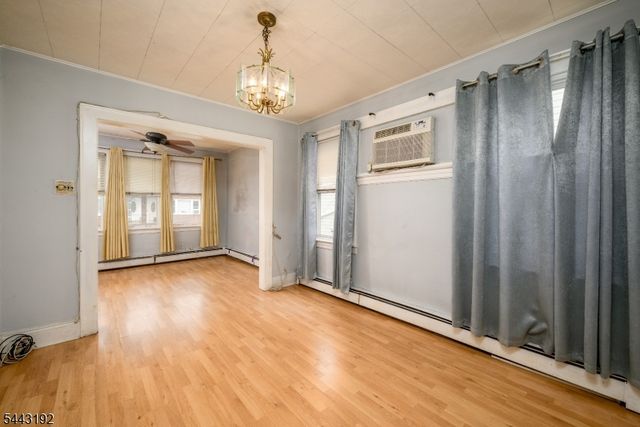 710 Mcgillvray Pl, Linden City, NJ 07036