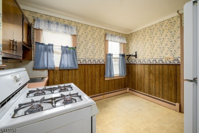 710 Mcgillvray Pl, Linden City, NJ 07036