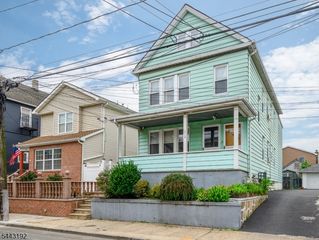 710 Mcgillvray Pl, Linden City, NJ 07036