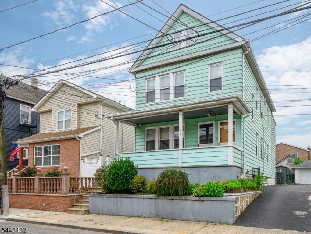 710 Mcgillvray Pl, Linden City, NJ 07036