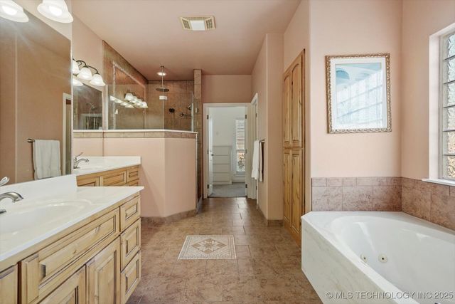 40040 N 3988 Road, Collinsville, OK 74021