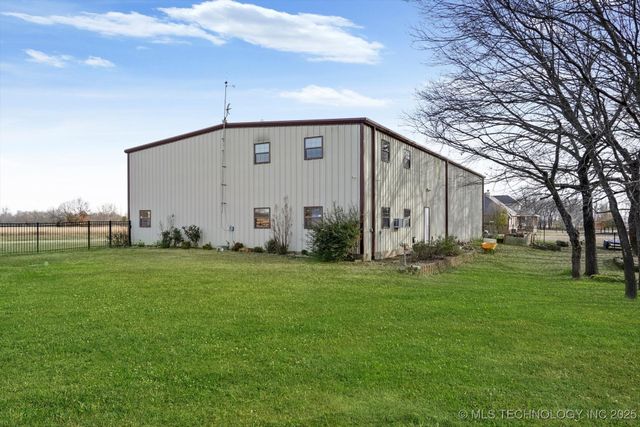 40040 N 3988 Road, Collinsville, OK 74021