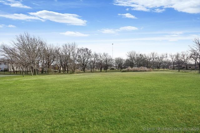 40040 N 3988 Road, Collinsville, OK 74021