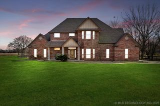 40040 N 3988 Road, Collinsville, OK 74021