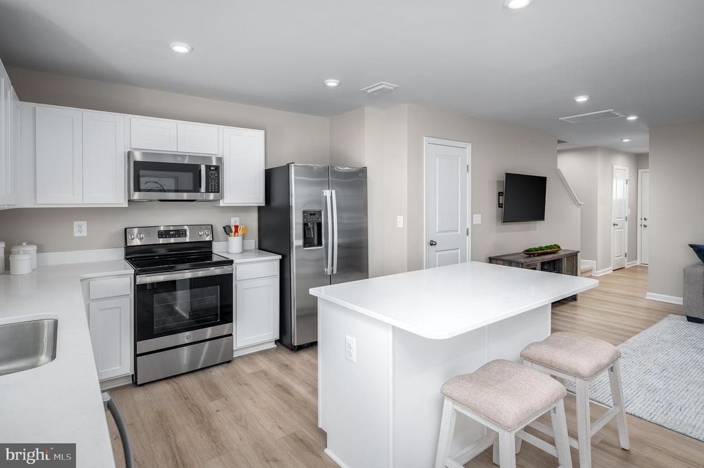Image 7 of property listing at 1105 BRECKENRIDGE DR, Hagerstown, MD 21740
