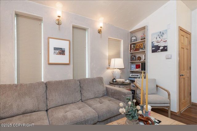 3868 Ridgeview Drive, Fairbanks, AK 99709