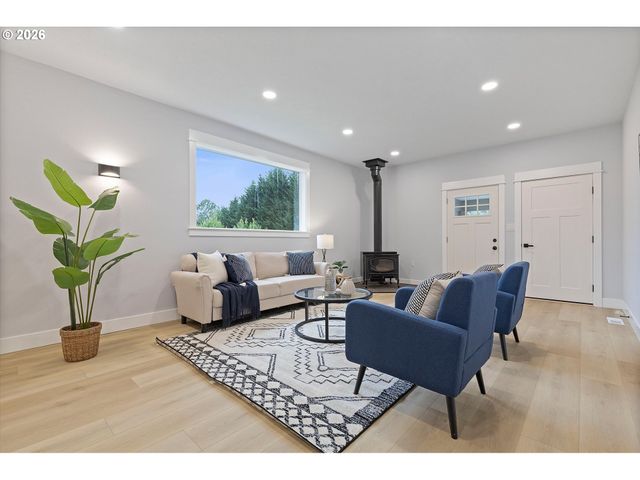 27741 Se WALLACE Rd, Estacada, OR 97023