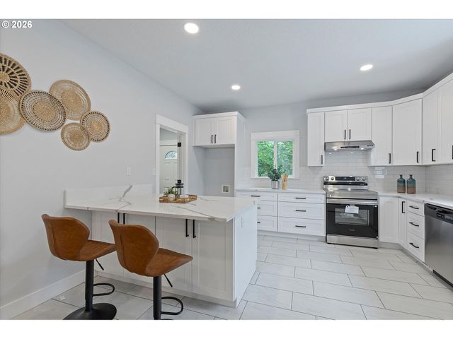 27741 Se WALLACE Rd, Estacada, OR 97023