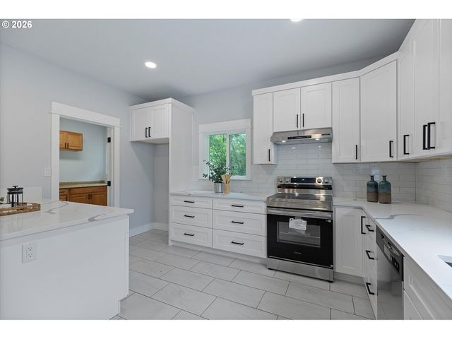27741 Se WALLACE Rd, Estacada, OR 97023