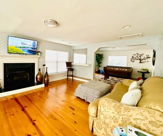 1532 W Robinhood Drive, Charleston, SC 29407