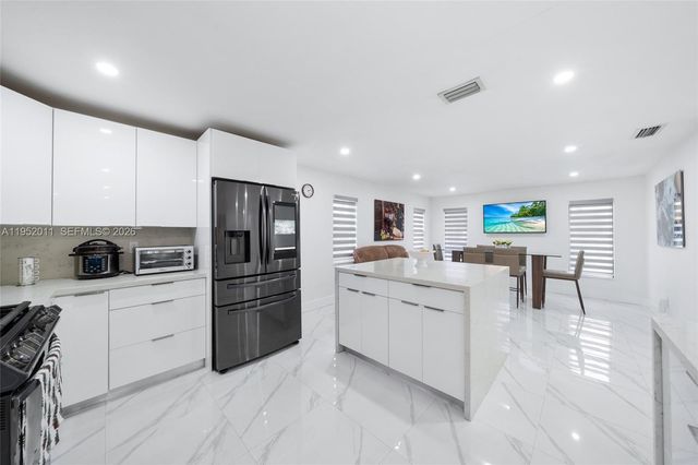 1310 SW 78th Ave, Miami, FL 33144