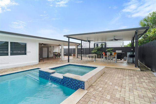 1310 SW 78th Ave, Miami, FL 33144