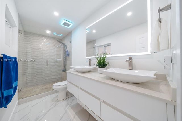 1310 SW 78th Ave, Miami, FL 33144