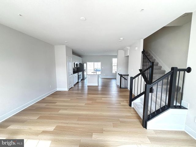 1454 CLINGMANS DOME DR, Frederick, MD 21702