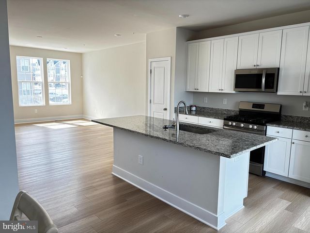 1454 CLINGMANS DOME DR, Frederick, MD 21702