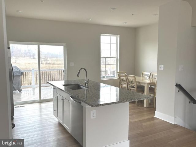 1454 CLINGMANS DOME DR, Frederick, MD 21702