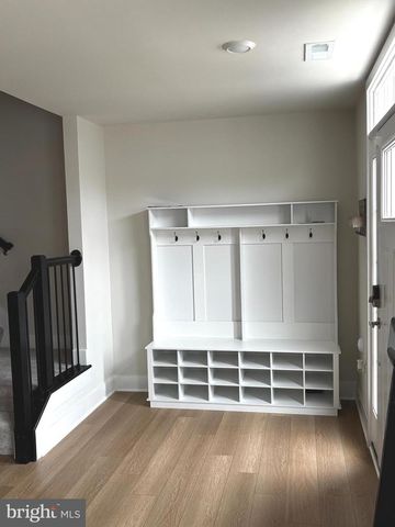 1454 CLINGMANS DOME DR, Frederick, MD 21702